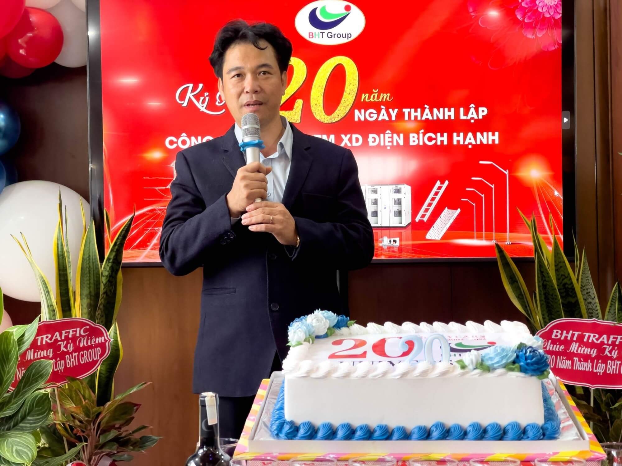 Ông Trần Văn Tưởng, Tổng Giám Đốc BHT Group phát biểu trong buổi Lễ kỷ niệm