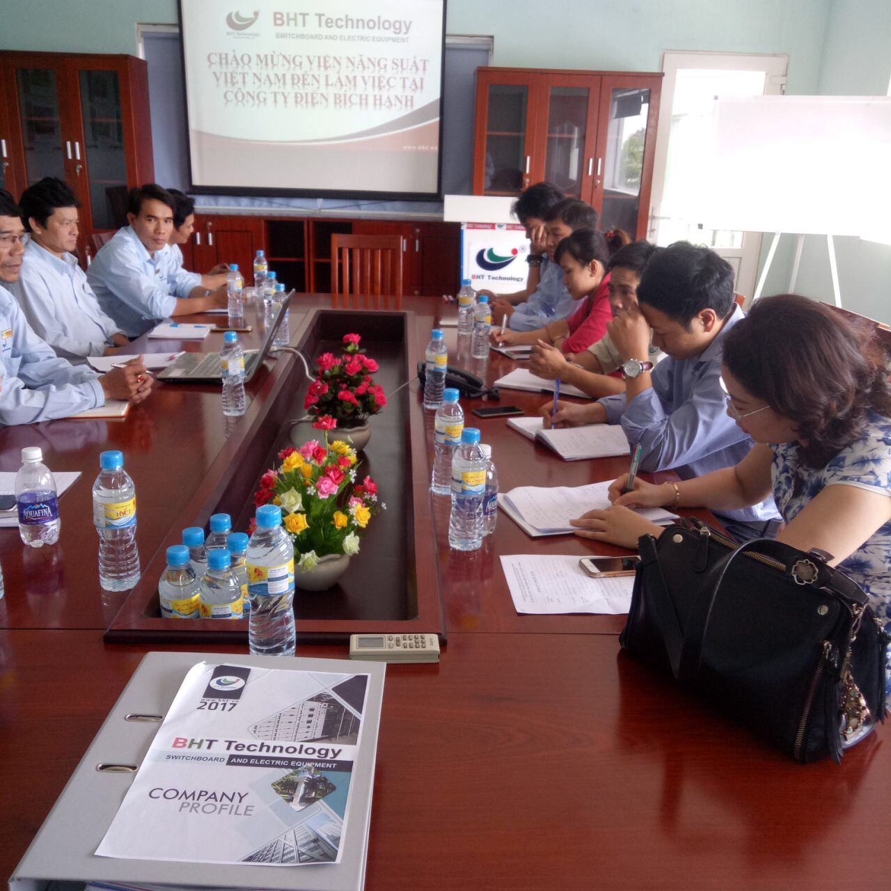 VIETNAM PRODUCTIVITY INSTITUTE COMES TO WORK AT BHT FACTORY