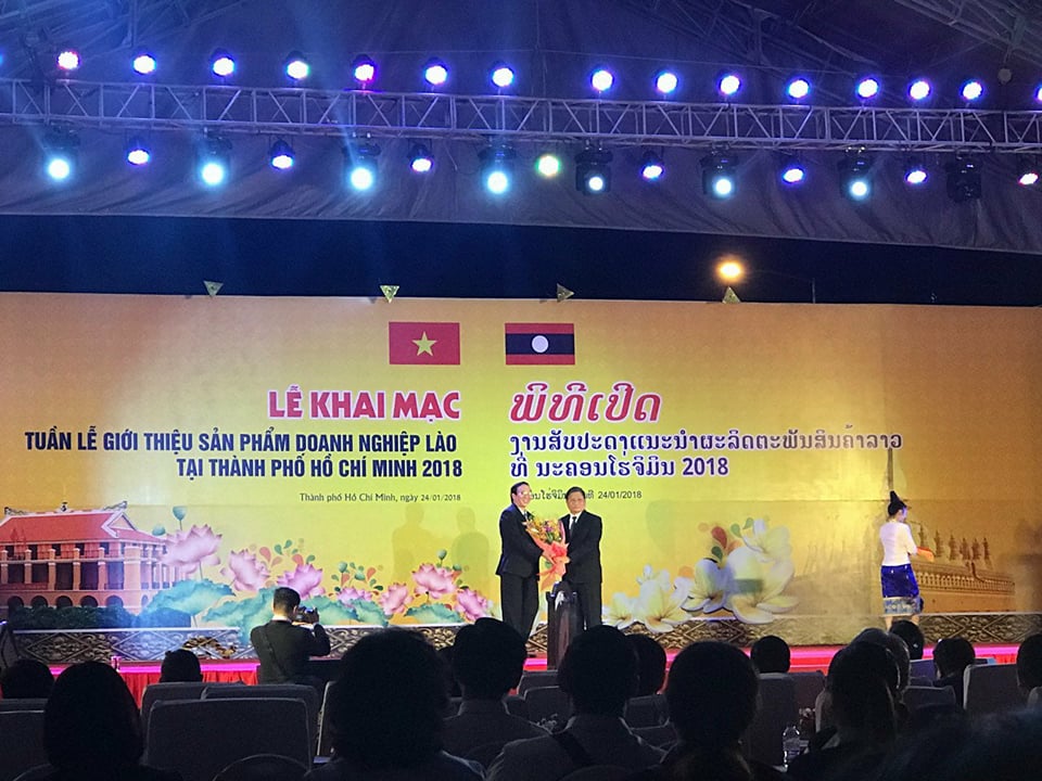 OPENING CEREMONY OF VIETNAM-LAOS TRADE PROMOTION PROGRAM 2018