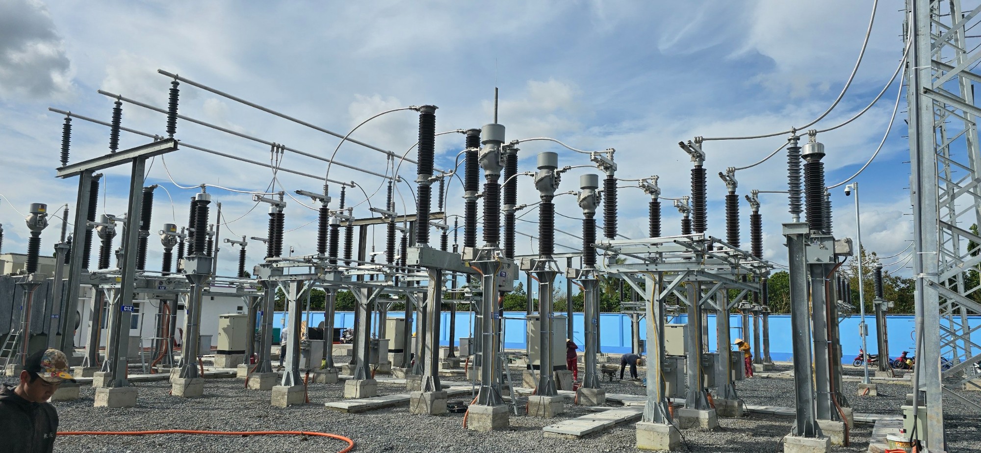 CONSTRUCTION OF 22KV OVERHEAD TRANSMISSION LINE UTILIZING THE BRANCHES FROM 110KV PHONG DIEN SUBSTATION